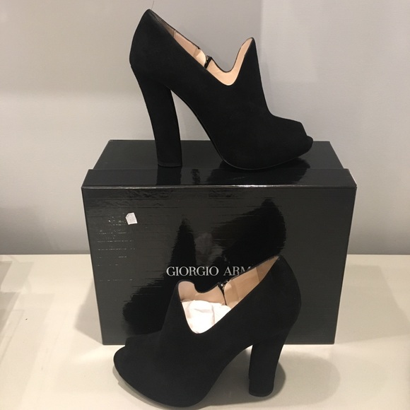 NWB Giorgio Armani Open Toe Bootie - Picture 1 of 5
